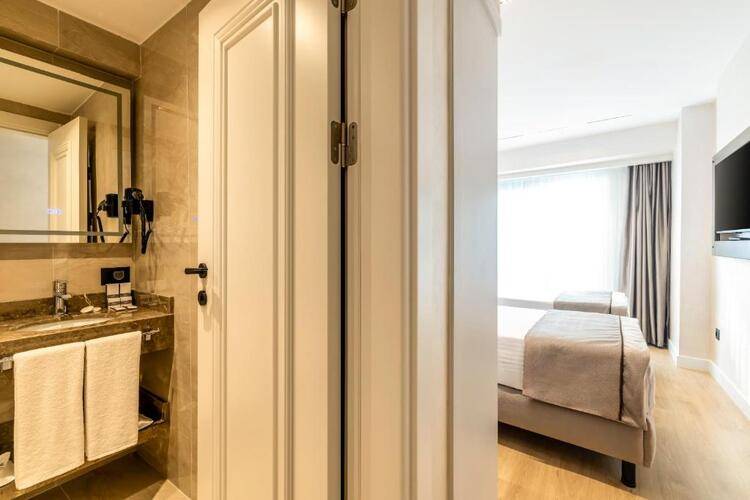 Zalel Hotels Old City