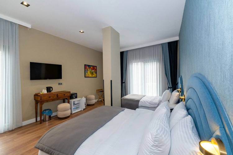 Nenessa Airport Hotel