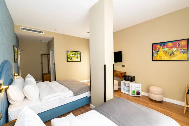 Nenessa Airport Hotel