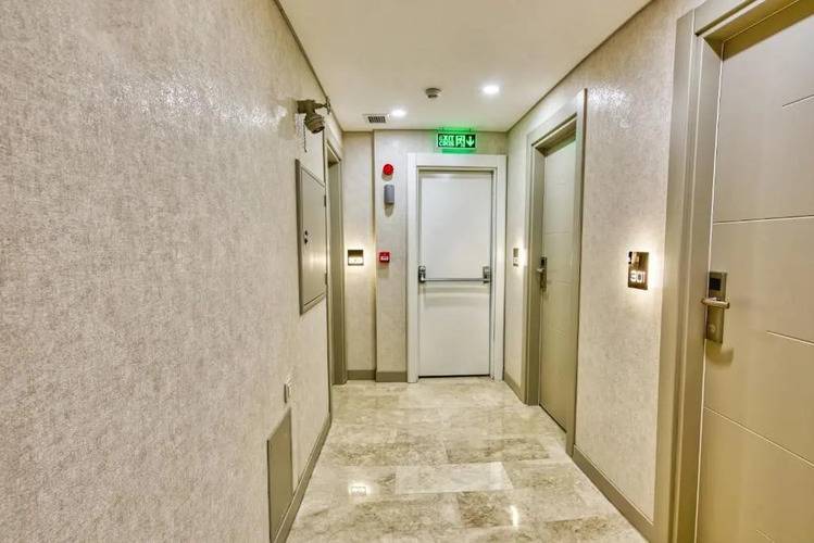 Flori̇na Hotel