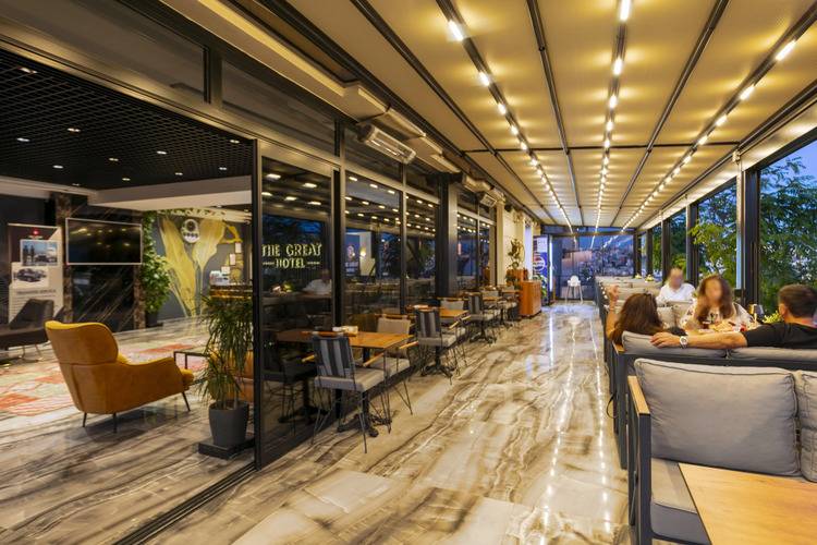 The Great Airport Hotel