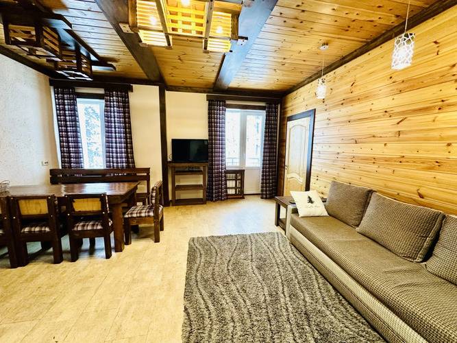 Квартира На Аланской, 25 "Трехкомнатные"