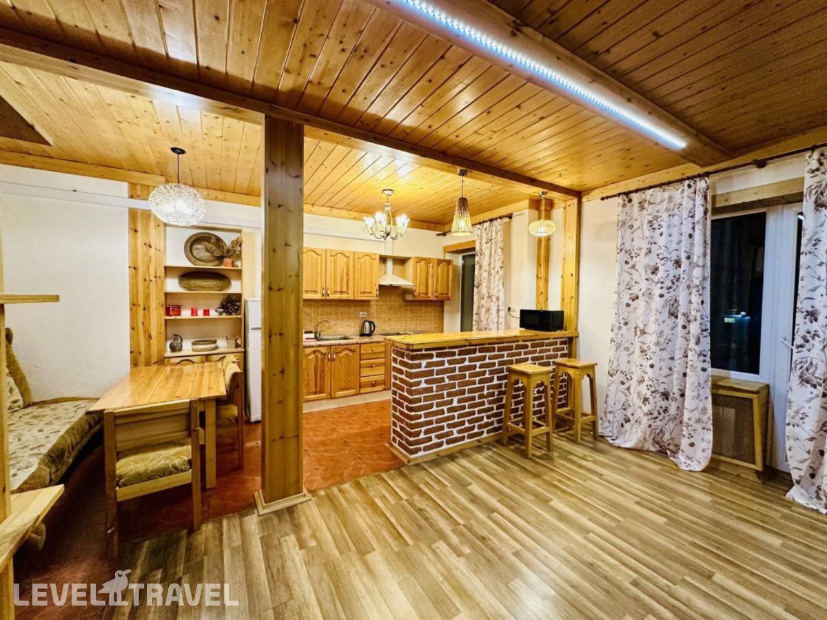 Отель Квартира На Аланской, 25 "Shale" — Домбай, Россия