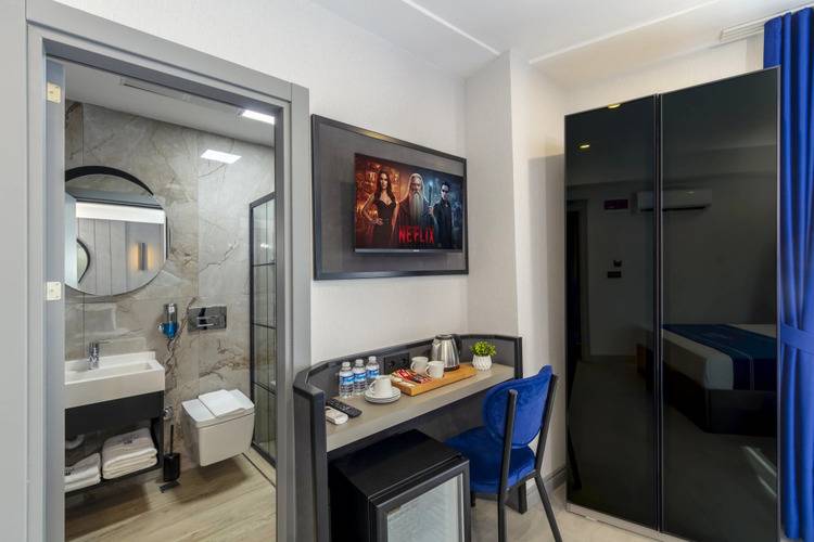 The Private Airport Hotel