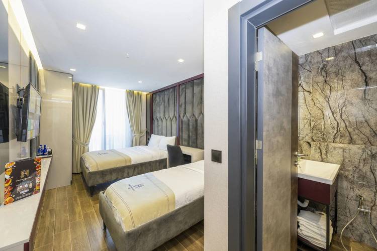 Heaven Premium Airport Hotel