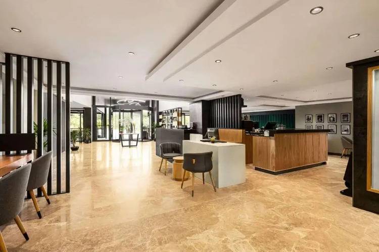 Days Inn By Wyndham Istanbul Arnavutköy