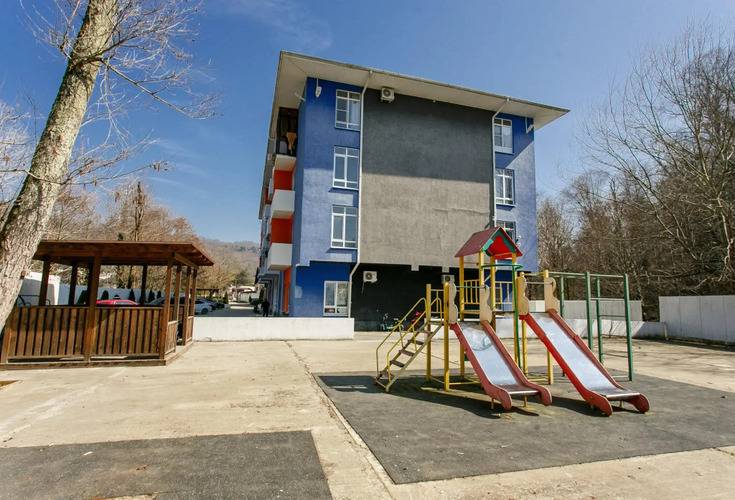 Апартаменты На Улице Лазурная Долина, 85б