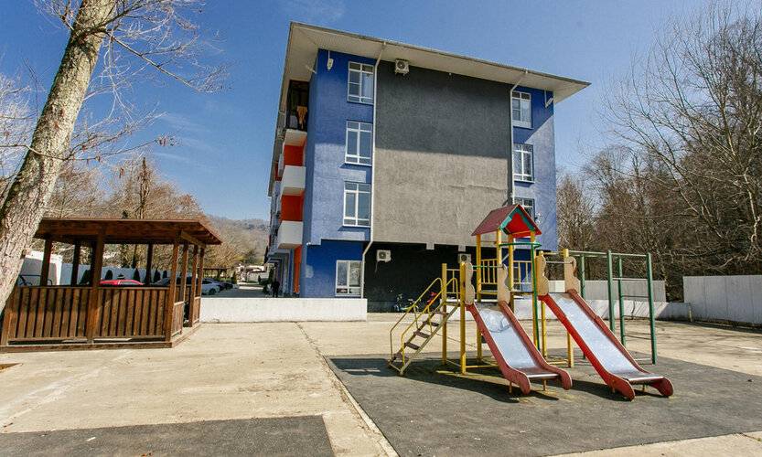 Апартаменты На Улице Лазурная Долина, 85б