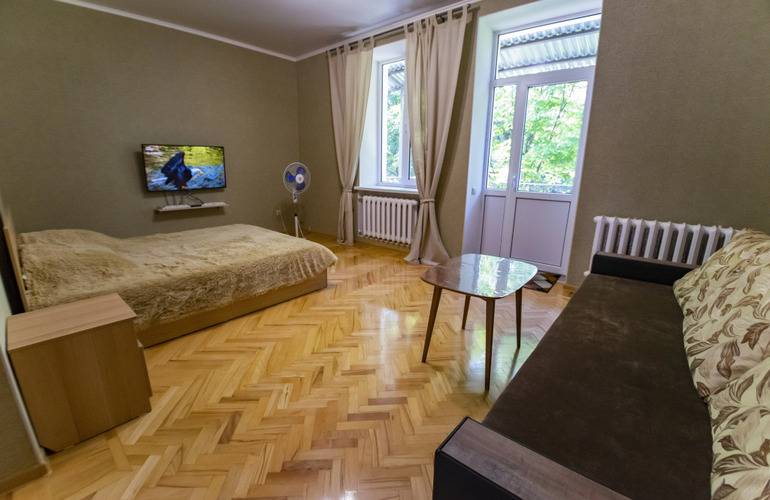 Просторные Трёхкомнатные Апартаменты В Курортной Части Железноводска