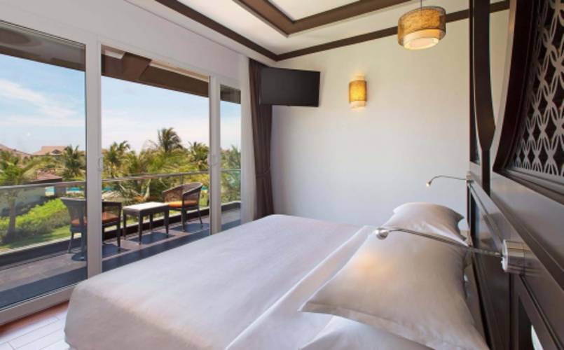 Robinson Nam Hoi An