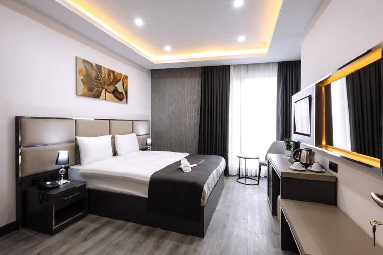 Meyzi Hotel