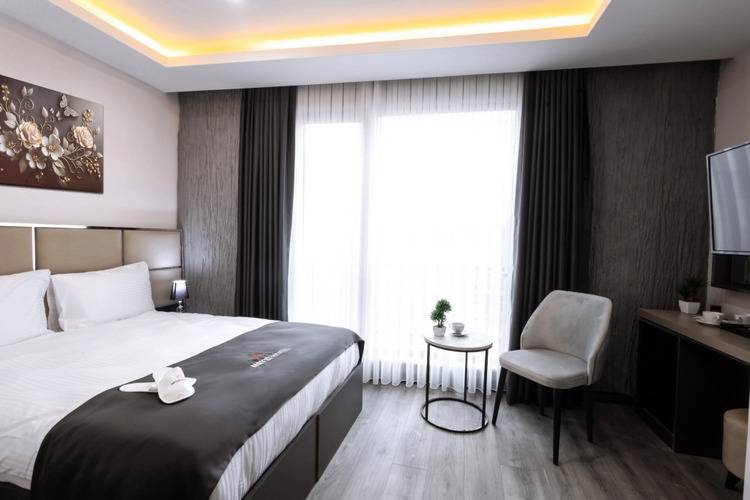 Meyzi Hotel