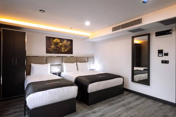 Meyzi Hotel
