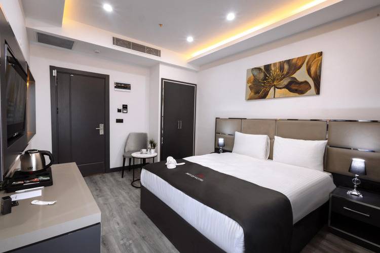 Meyzi Hotel