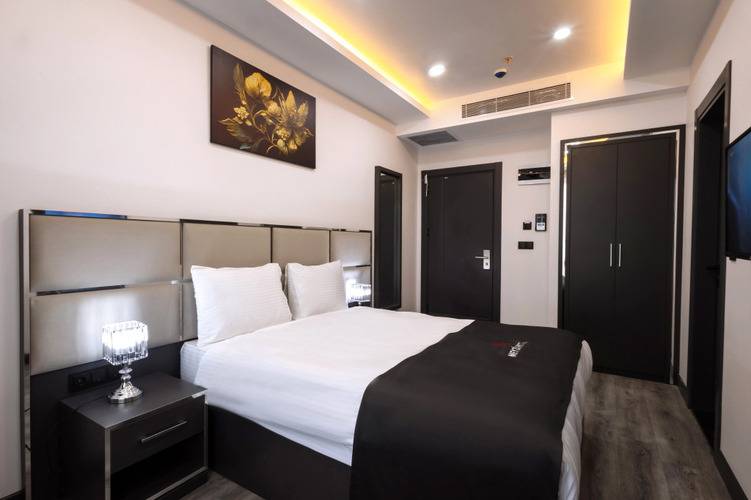Meyzi Hotel
