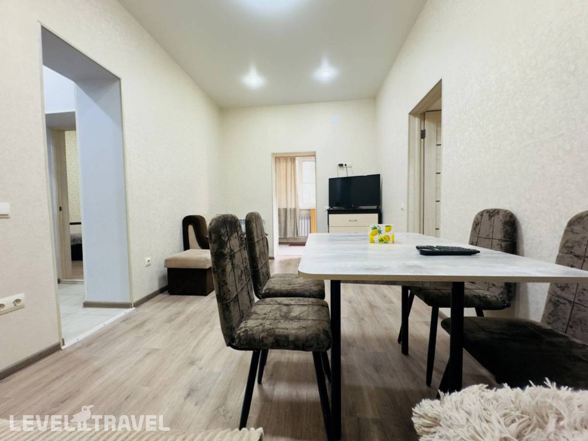 Отель Квартира Трехкомнатная — Кисловодск, Россия