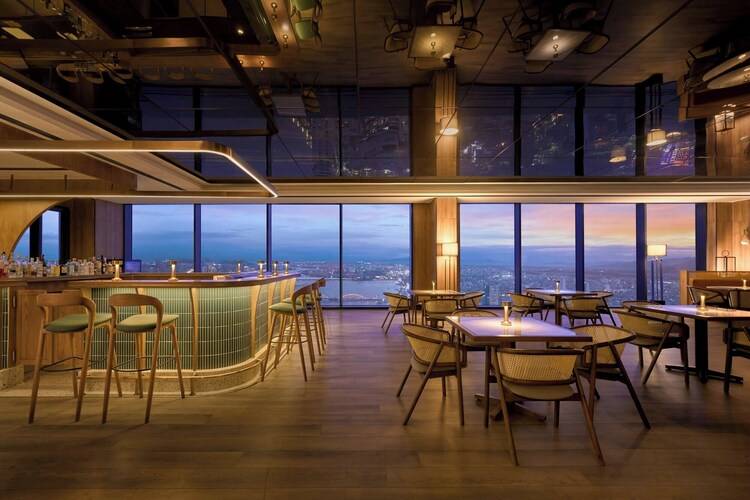 Courtyard By Marriott Danang Han River