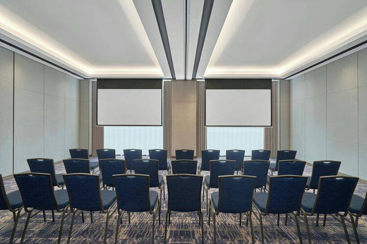 Courtyard By Marriott Danang Han River