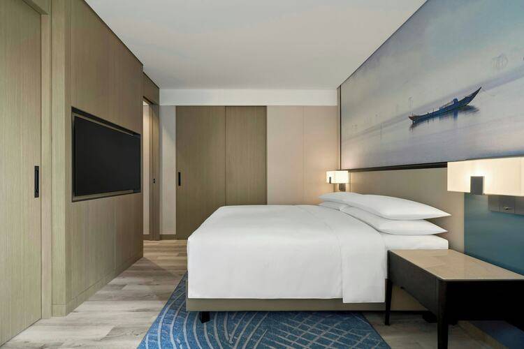 Courtyard By Marriott Danang Han River