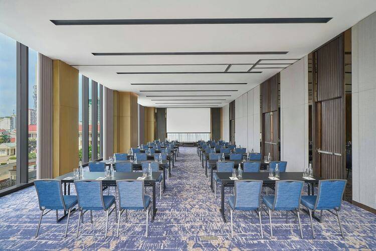 Courtyard By Marriott Danang Han River