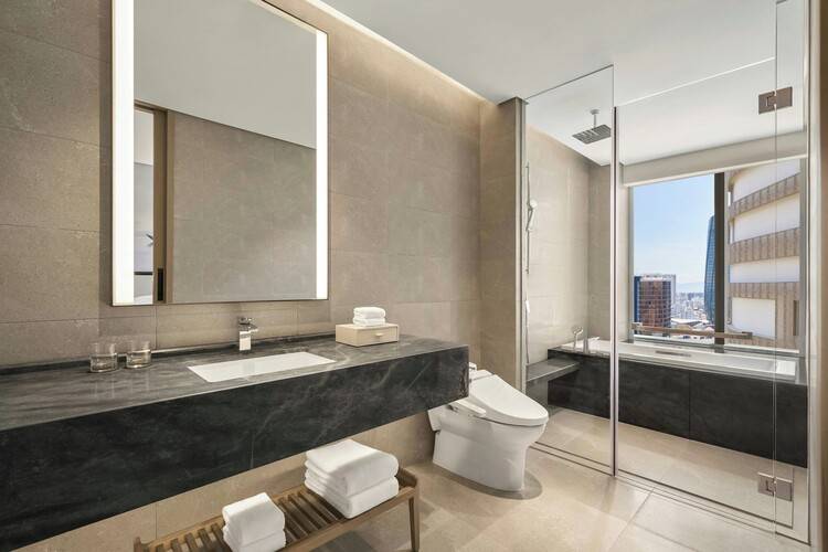 Courtyard By Marriott Danang Han River
