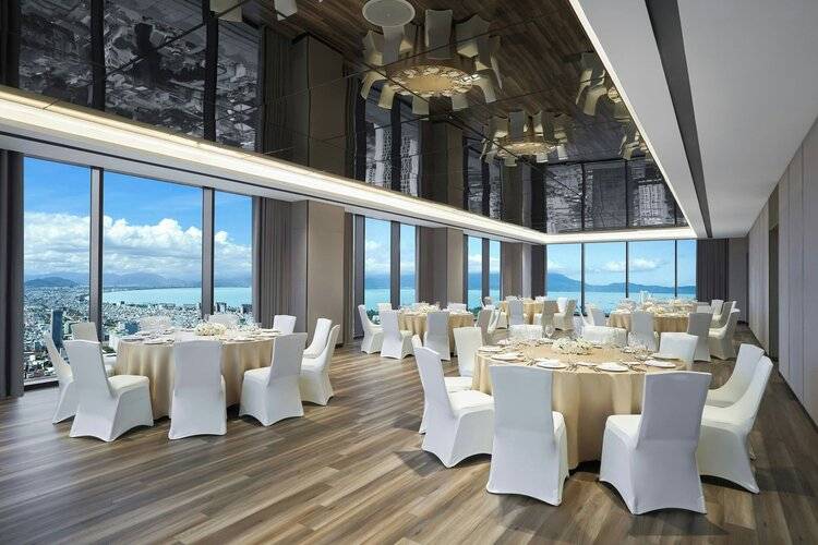 Courtyard By Marriott Danang Han River