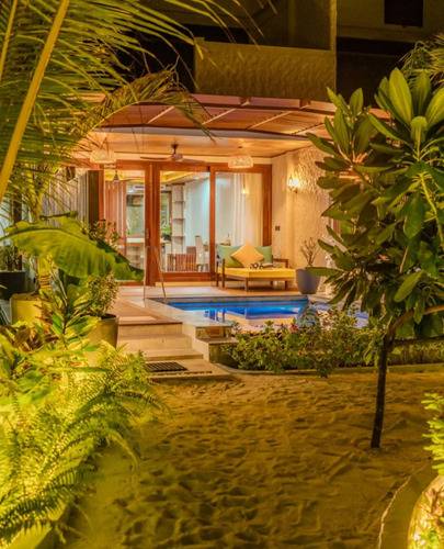 Island Luxury Retreat Maalhos