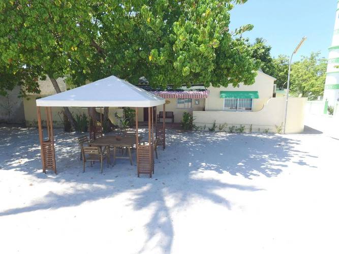 Luau Beach Inn