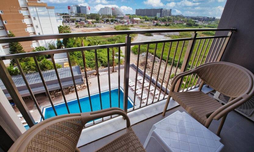 Laristone Suite & Spa