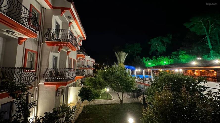 Casa De Levissi Hotel