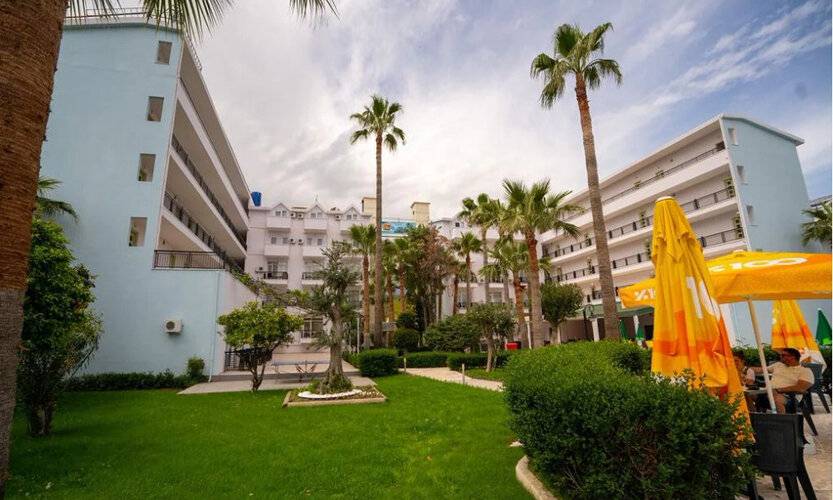 Malibu Garden Resort