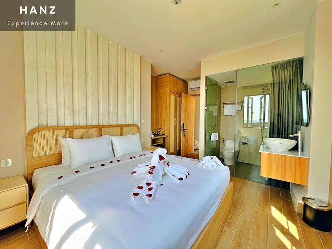 Hanz Lagoon Sunset Boutique Hotel