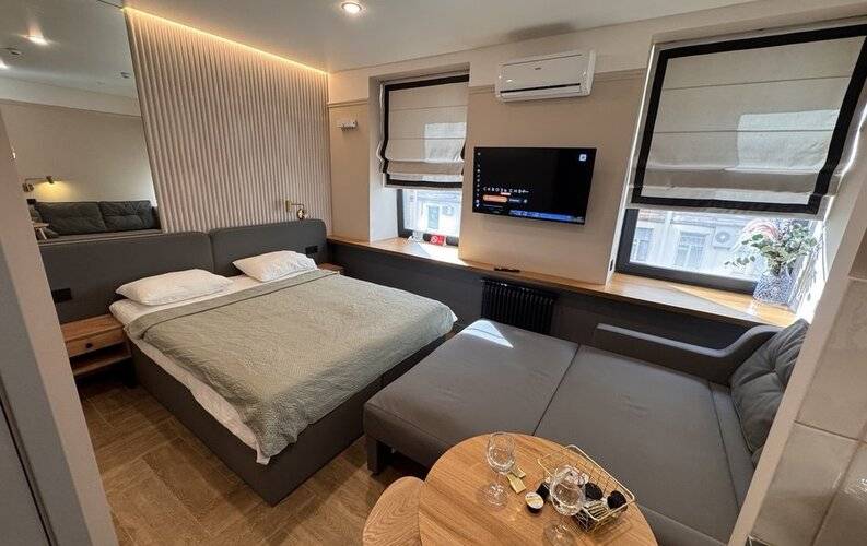 Rubinsteina Apartment Рубинштейна На Невском 82