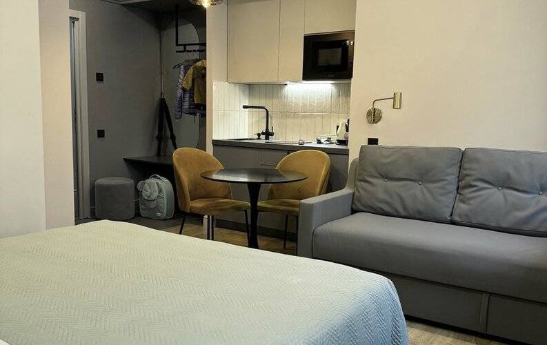Rubinsteina Apartment Рубинштейна На Невском 82