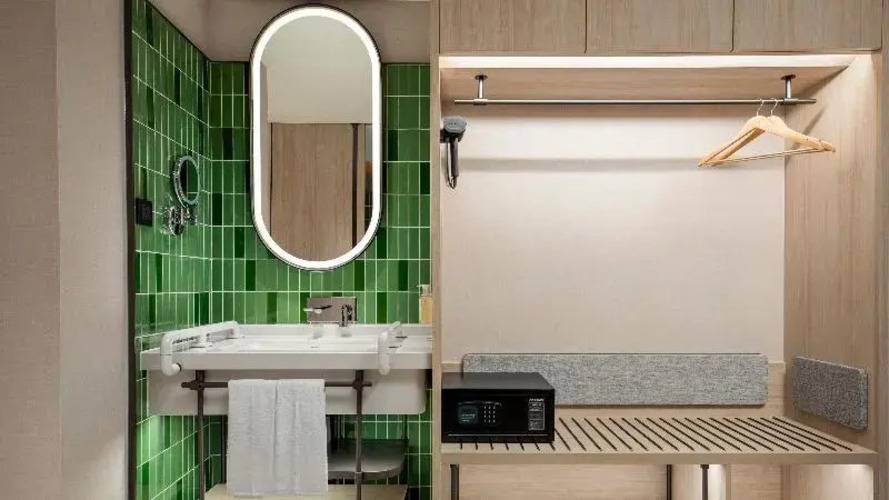 Holiday Inn Shanghai Pudong Airport By Ihg