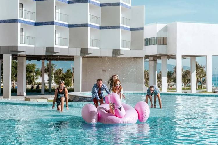 The Empyrean Cam Ranh Beach Resort