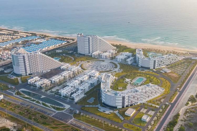 The Empyrean Cam Ranh Beach Resort