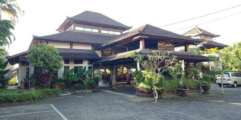 Puri Padi Hotel