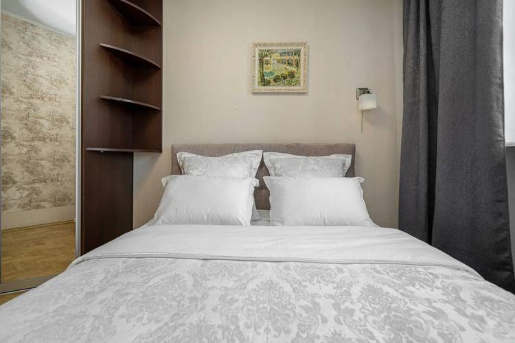 Апартаменты Обойная 4/1