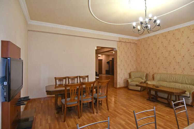 Апартаменты Rentinnyerevan On Yekmalyan 1st Street