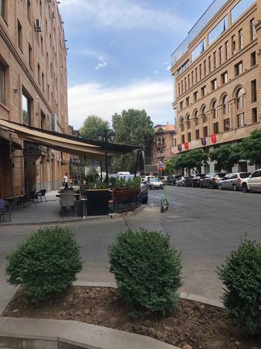 Апартаменты Amiryan Republic Square Apartment