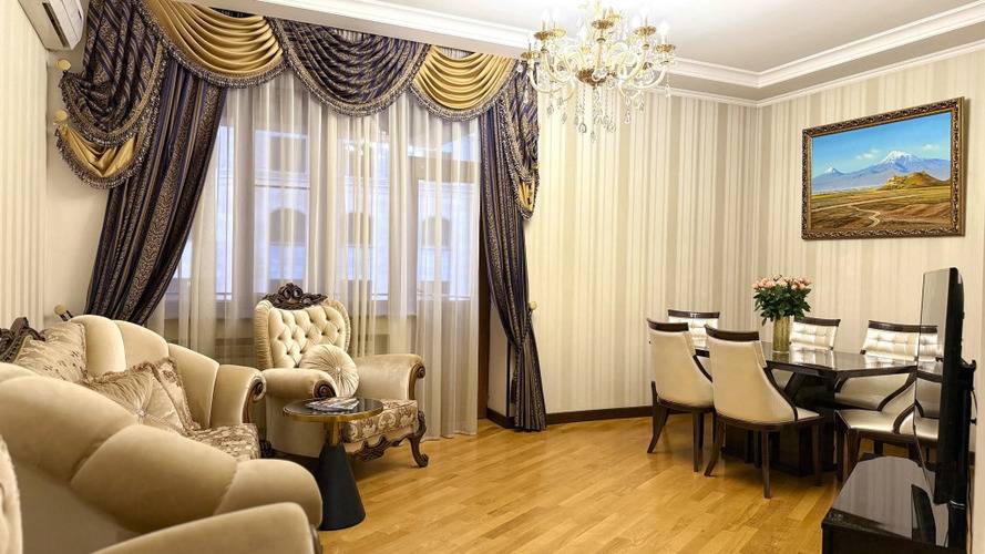 Апартаменты С 2 Спальнями Рядом С Площадью От Sweet Home