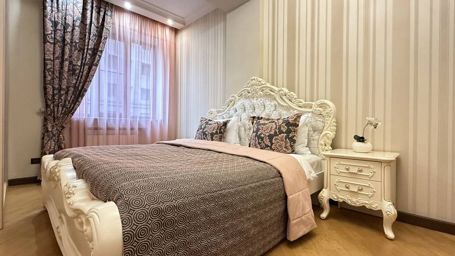 Апартаменты С 2 Спальнями Рядом С Площадью От Sweet Home