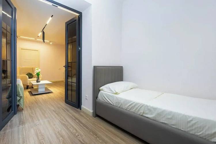 Apartment By Luxe Group Za222