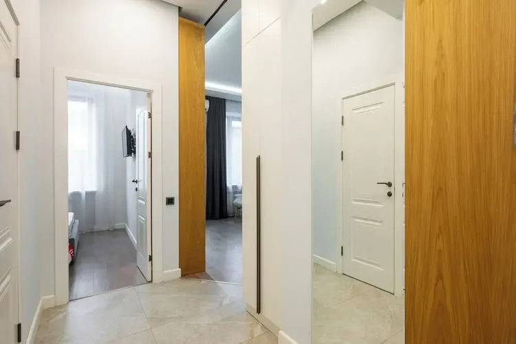 Apartment By Luxe Group Tt198