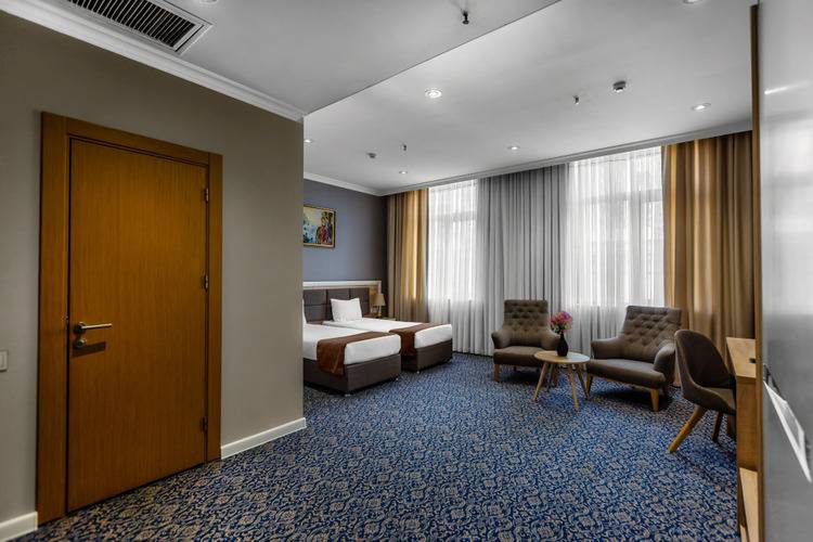 Metro City Hotel