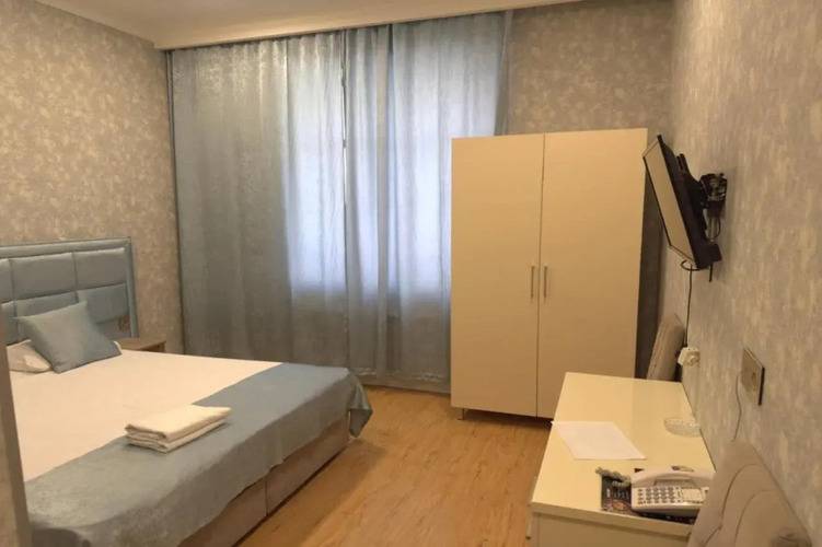 Eleon Hotel