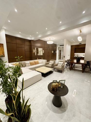 Апартаменты 3-Bedroom Central Apartment With Gym