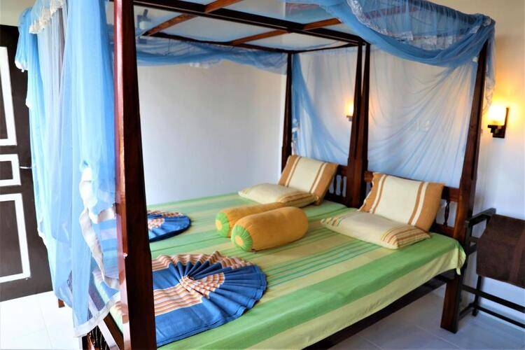 Main Reef Guest House