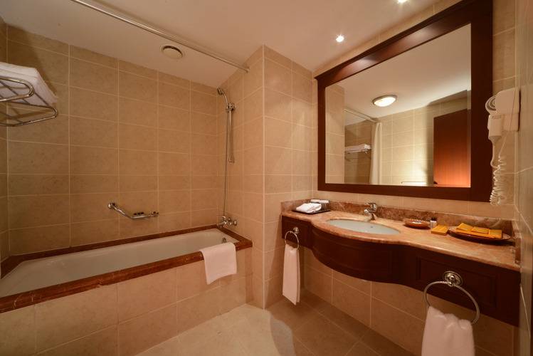 Отель Lotte City Tashkent Palace